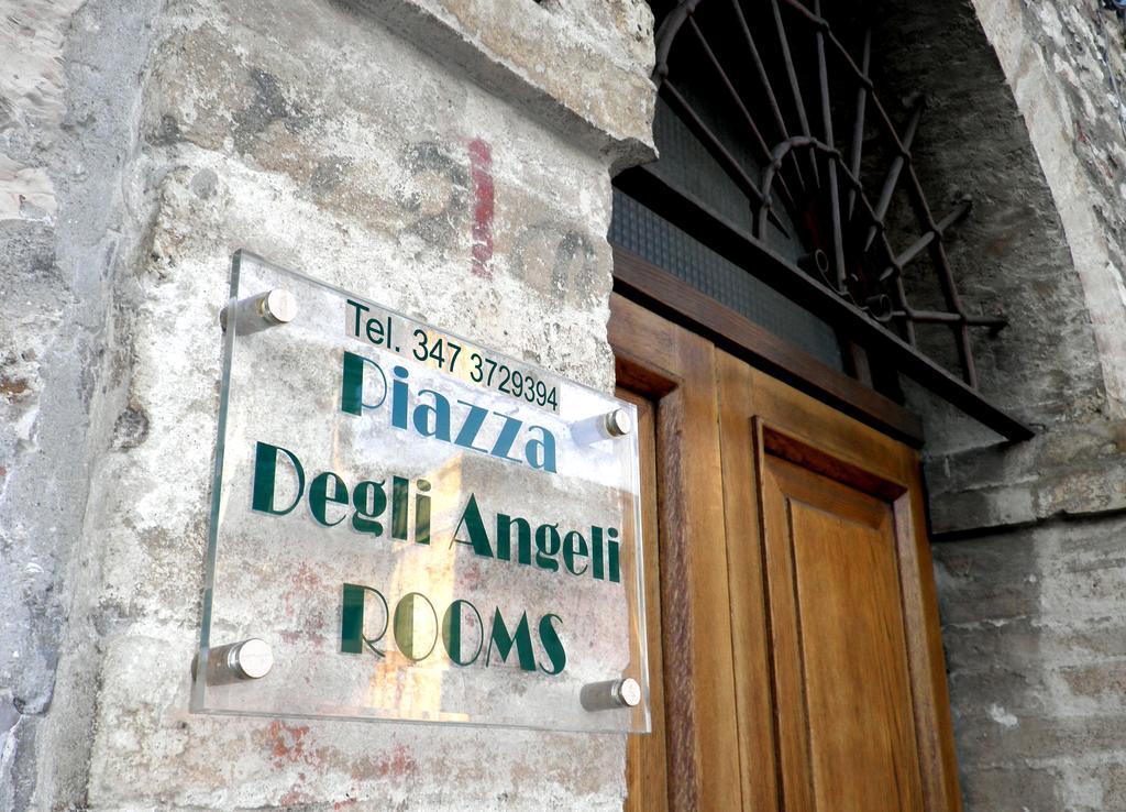 Hotel Piazza Degli Angeli Asís Exterior foto